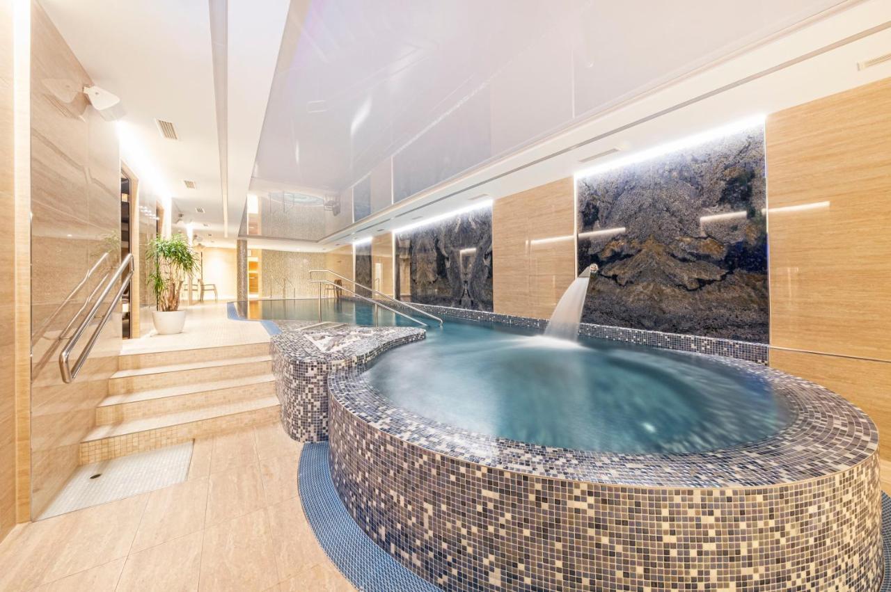 קרלובי וארי Spa Hotel Ulrika מראה חיצוני תמונה